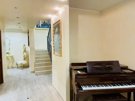 Beautiful luxurious house complete with every comfort, in the central area Отели в г. Кьети