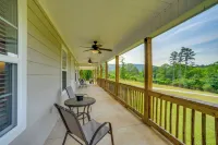 Lake Guntersville Vacation Rental w/ Fire Pit - 2 stjerner