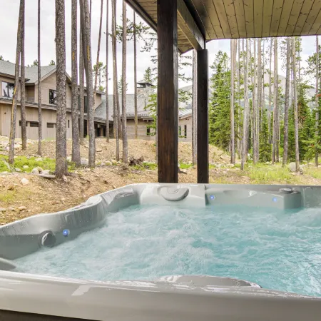 2 Mi to Big Sky Resort: Luxe Mtn-view Retreat!
