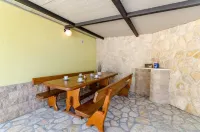 Villa NoviSol Hotels in Bribir