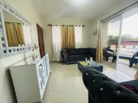 hot whater,Condo 3 BD APT | internet 2 free parking , A/C , wifi