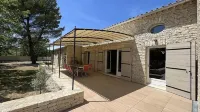 La Farigoule mas de Charme de Plein Pied à Gordes, Pétanque et Piscine Privée