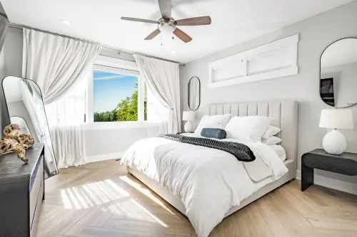 Bayview  Firepit  2 Kings  Playground  1200Mbp