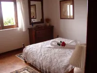 Vacation home with garden and private heated pool, near the beach