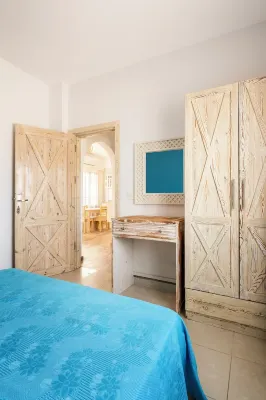 Full-furnished spacious apartment with rooftop and sea view