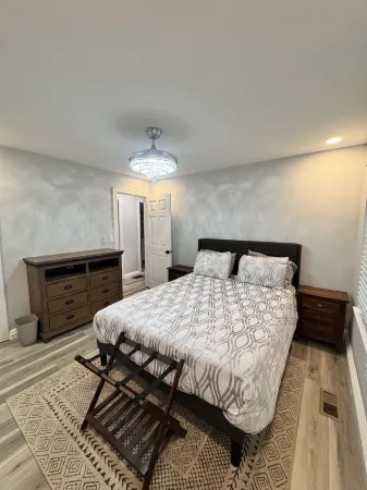 Enchanting Retreat: Cozy 4bedroom Haven Отели рядом с достопримечательностью «University of New Haven»