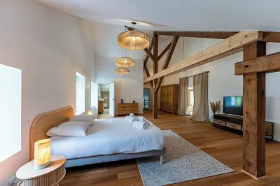 Le Refuge des Brumes - 500m2 house with 7 bedrooms, 7 bathrooms & spa in the Vosges mountains Hôtels à proximité de : Cascade Charlemagne
