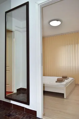 The MAGISTER APARTAMENT SLATINA is 350 m near heart of the city 鄰近Crama Cepari的酒店