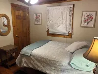“The Cottage” is in a private lake community 15 mins. from Mountain Creek Resort