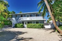 Beautiful Waterfront Pool Home in the Best Location for Your Best Vacation!