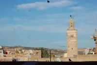 Logement Agreable a la Medina de fes Avec Terrasse Dominant la Vielle Ville
