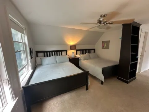 New for 2025 3 Bedroom Retreat 1 Mile from Westerly’s Beautiful Beaches!