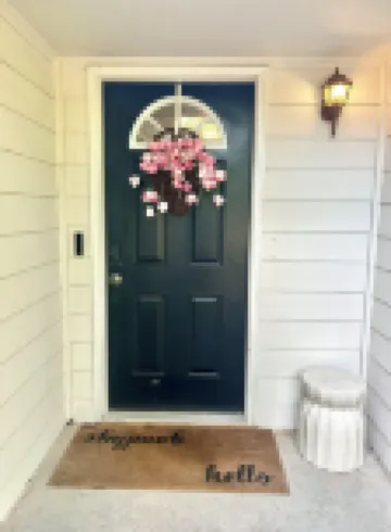 Charming 3-Bedroom Ranch Home, Back Deck, Close to ATL, in Peaceful Norcross