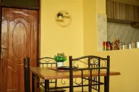 Cozy 3-bedroom all-Ensuite apartment in pleasant Nakuru with Fast WiFi & Netflix 龍加伊住宿飯店