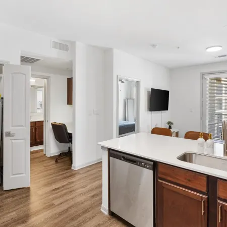 Cozy 1-BR Haven w/King Bed, Sofa Bed, Pool, Gym in Prime Frisco