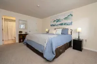 Spectacular 2bed/2bath Mountain View Condo
