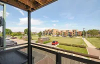 Spacious, Modern Close to Transport Links Hotels in Mitcham