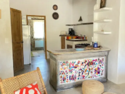 Havana - B&B in a 5000 M2 estate at the foot of the Colorado mountains リュストルのホテル