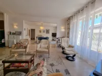 2 Bedroom Apartment in Antibes