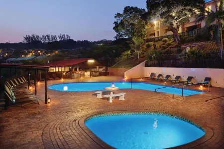 Charming 2-bedroom chalet with sea views in a fabulous resort