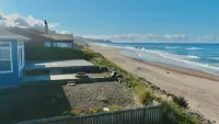 Oceanfront Escape. Cozy & Modern Beach House. Sleeps 10