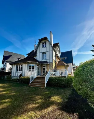 Dream villa 50 meters from the beach! Hotel a Benerville-sur-Mer