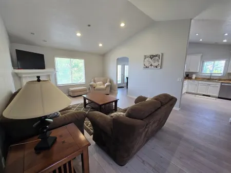 5 Bed, 3 Bath Spacious Home