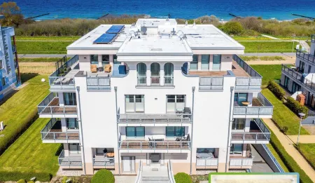 Deichgraf 12, direct fantastic sea view, beach chair, WLAN, TG, elevator, fireplace