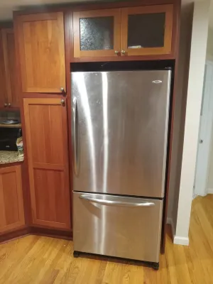 Charming & Private  1-bed & 1 ba ,sleeps 2, on 1st floor of a 5 bed 3ba House, Hotels in Shelton