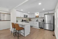 Charming & Newly Renovated Apartment Hotels in Simsbury