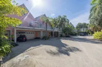 Reese's Beach Retreat on beautiful Anna Maria Island
