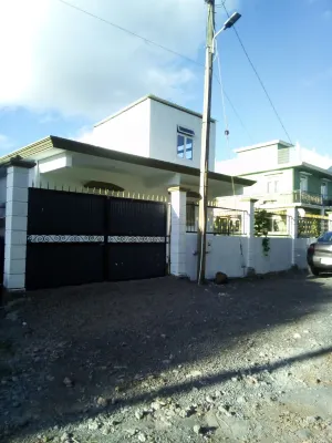 Villa Bellevue, has loft for rent Hoteles en 