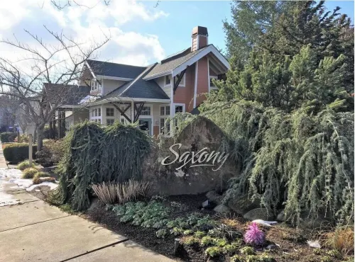 Clean Stunning Condo in Sammamish