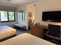 Bolger Hotel and Conference Center - Parking