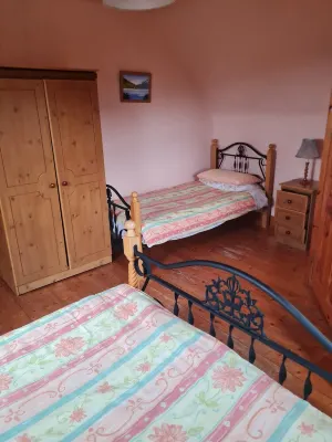 Luxurious 4 star dormer cottage in Cloghane  Dingle Peninsula