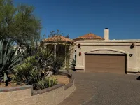 Private Desert Escape,  Heated Pool, Spa, Sunshine & Mountain View’s