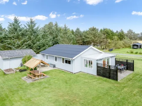 "Gisella" - 900m from the sea