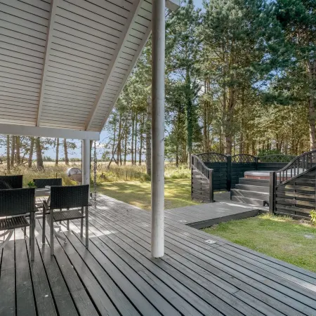 "Matine" - 800m from the Sea