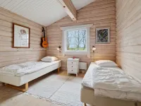 "Brynjolf" - 1km from the sea Hotel a Ronne