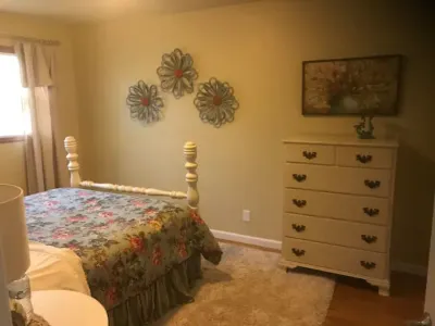 Stay Awhile - Pendleton, OR Hotels near Pendleton Woolen Mill Store