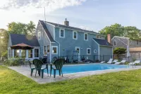 Home 2 Mi to Mashpee Commons! Pool and Screened Deck - Pools
