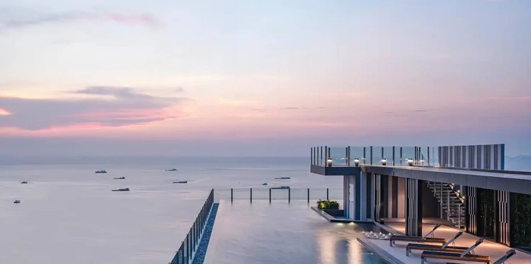 รูปภาพของFully Furnished Excellent Location -Next to Beach