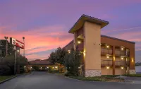 Best Western Plus Pleasanton Inn