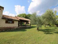 Holiday Home in Sabina with Saltwater Pool