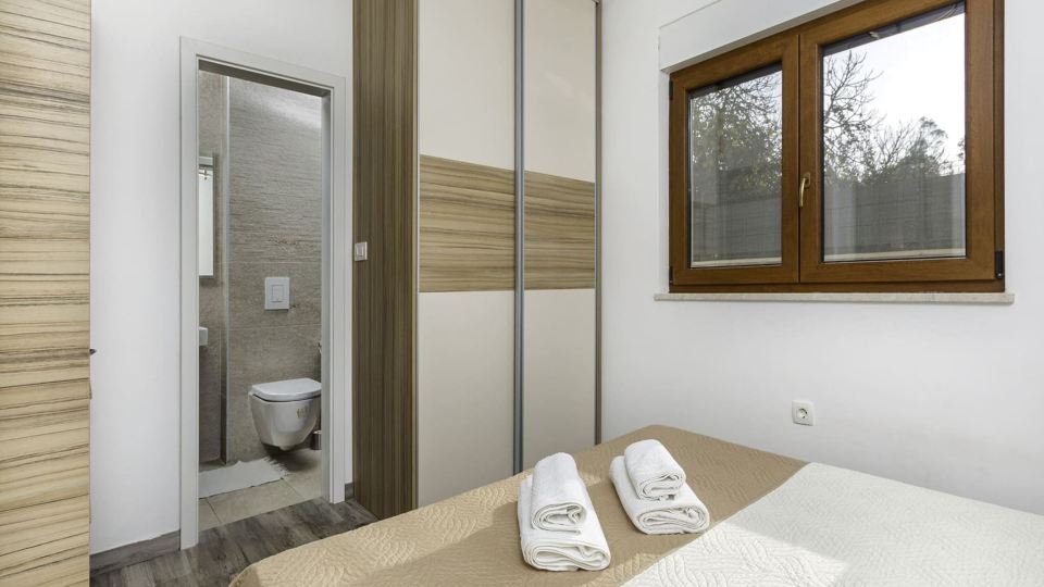 Apartment in Banjole near Volme Beach
