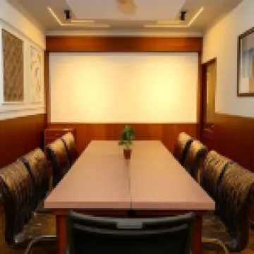 Hotel Maitreya Inn
