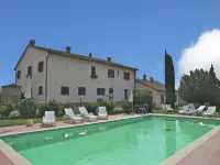 Authentic pool house - Pools