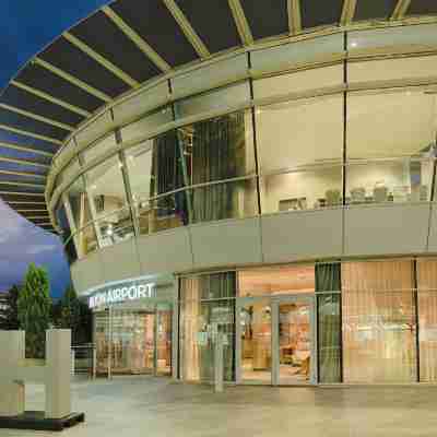 NH Lyon Airport Hotel Exterior