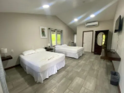 The Log Cab-Inn Hotels in San Ignacio