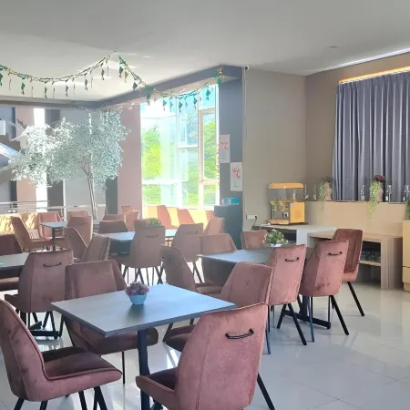 HOTEL KEMBANG JOYO